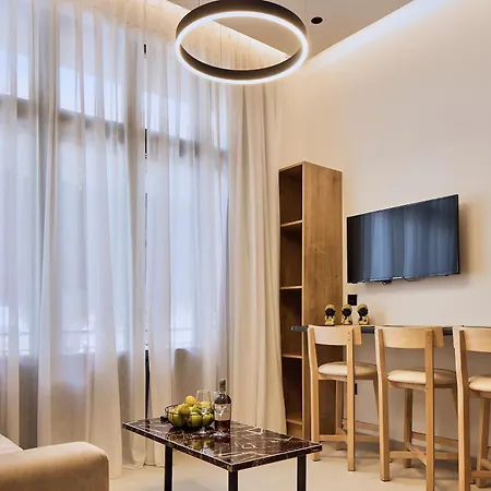 מלון דירות Grande Madonna Luxury Boutique העיירה רתימנו